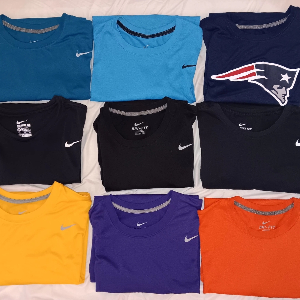 men multiple Nike Dri-Fit t-shirts size XXL.